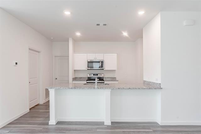 Building Photo - 1737 Escondido Dr