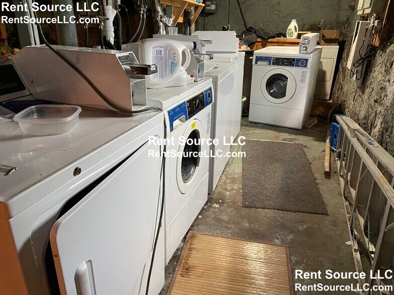 Building Photo - 104 Princeton St