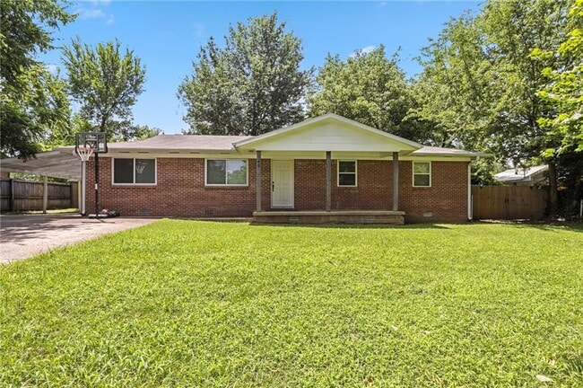 Building Photo - 49 Valley Dr