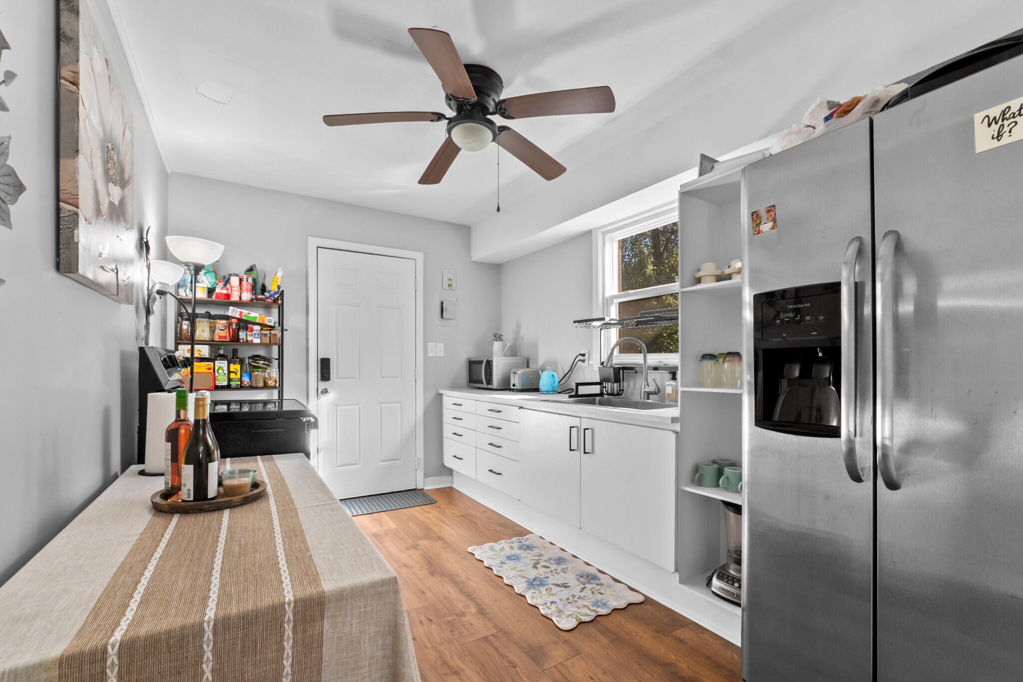 Building Photo - 1945 Camp Greene St