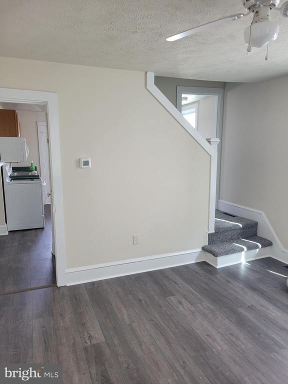 Building Photo - 729 E Washington St