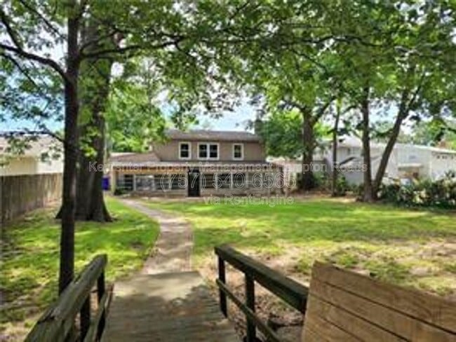 Building Photo - 1289 River Oaks Dr