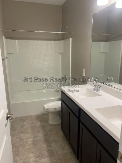 Building Photo - 3336 N 300th Dr