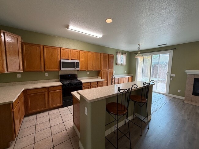 Building Photo - 8660 Banton Cir