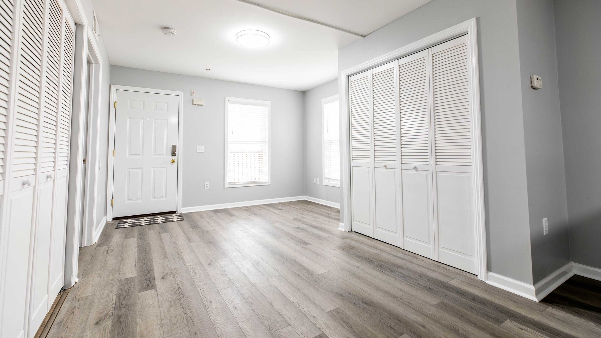 Building Photo - 32 Baird St