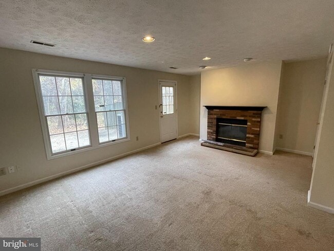 Building Photo - 2134 Commissary Cir