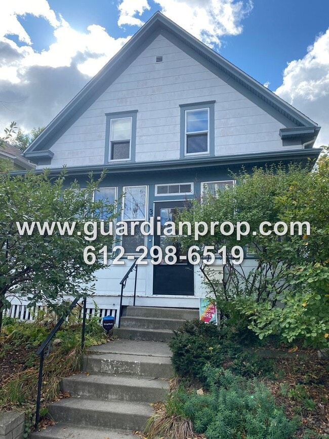 Building Photo - Updated House Available August 1, Hardwood...