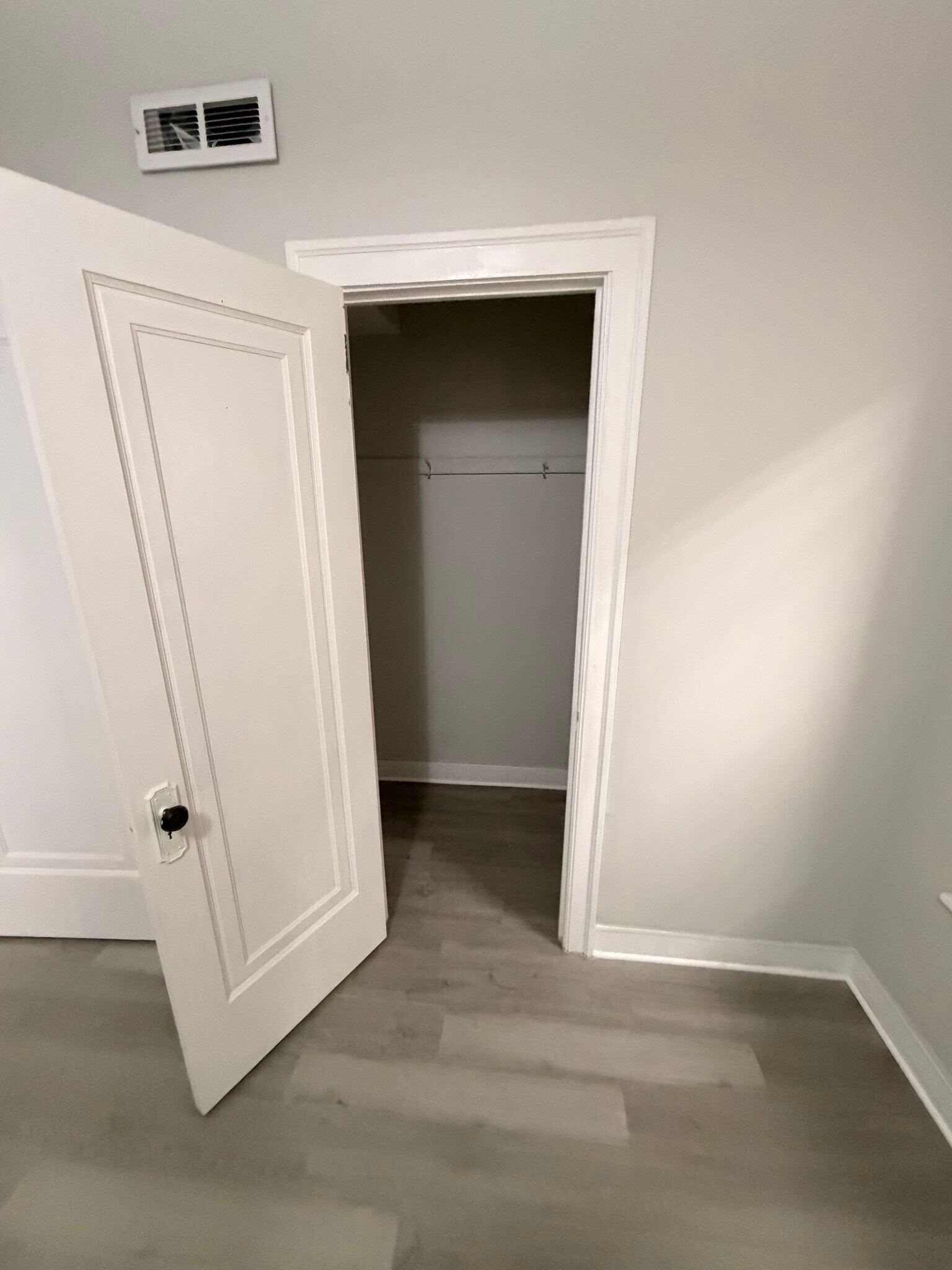 Building Photo - 8434 S Drexel Ave