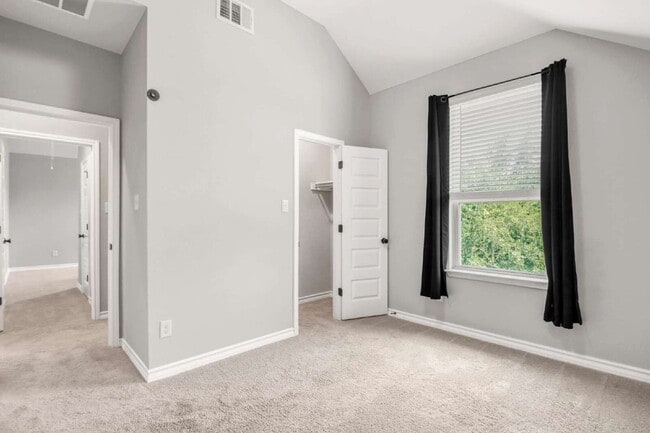 Building Photo - "Spacious 4-Bedroom Sanctuary with Cozy Fireplace in San Antonio's Prime Location!"