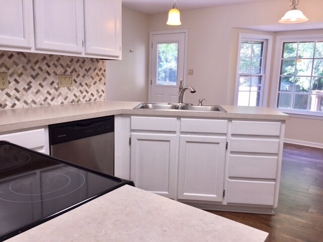 Building Photo - Like New Home Near Sisky YMCA