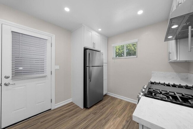 Building Photo - 122 Jefferson Ave