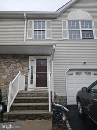 Building Photo - 5 Mindy Dr