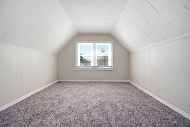 Building Photo - 3881 W 117th St