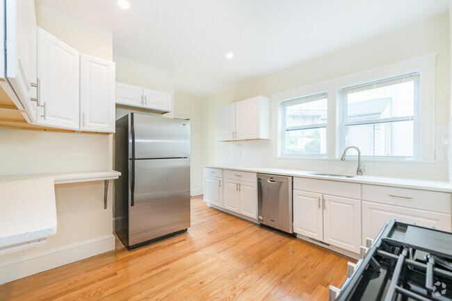Building Photo - 303 Alewife Brook Pky