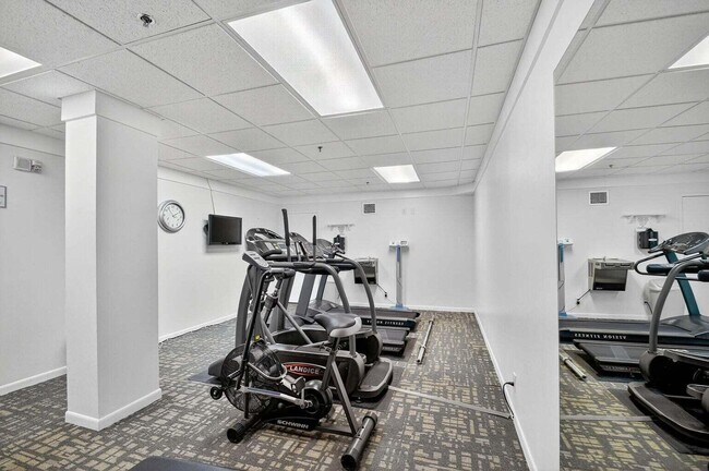 Building Photo - 4511 S Ocean Blvd