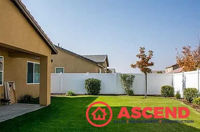 Building Photo - Beautiful Home Located in Gated Community ...