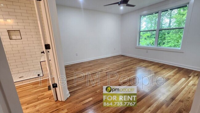 Building Photo - 113 St Lo Cir
