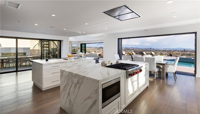 Building Photo - 32492 Azores Rd