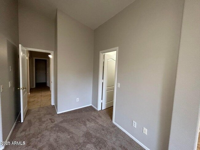 Building Photo - 2352 E Kesler Ln