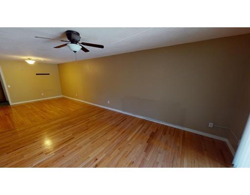 Building Photo - 13 Strawberry Bank Rd