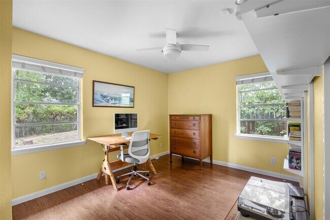 Building Photo - 6713 Haney Dr