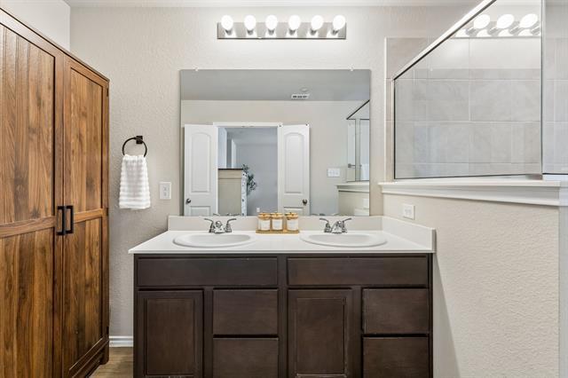 Building Photo - 3120 Providence Pl