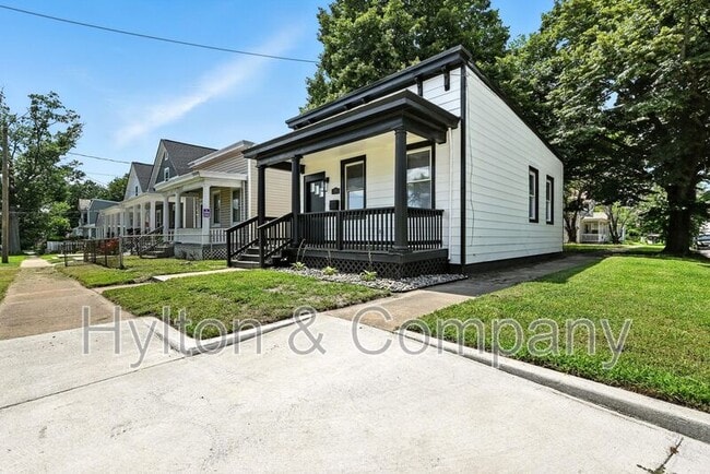 Building Photo - 1718 N 21st St