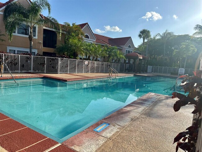 Building Photo - 10581 SW 155th Ct