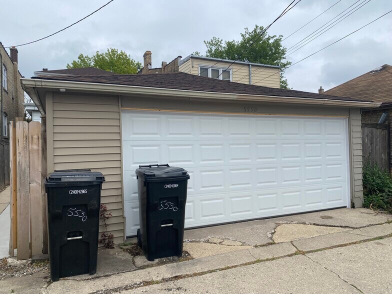 Building Photo - 5530 N Mango Ave