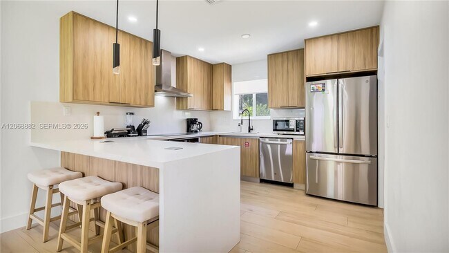 Building Photo - 1116 N 31st Ave