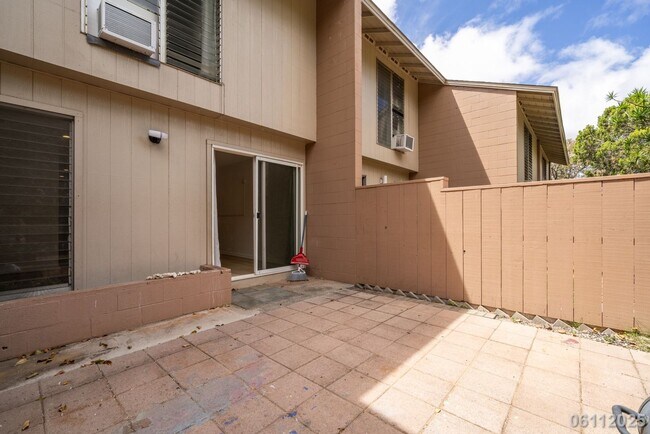 Building Photo - 2bd / 1ba / 1 parking Condo in Makakilo Gardens 2, Kapolei