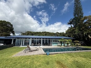 Building Photo - Honolii Fully Furnished Residence