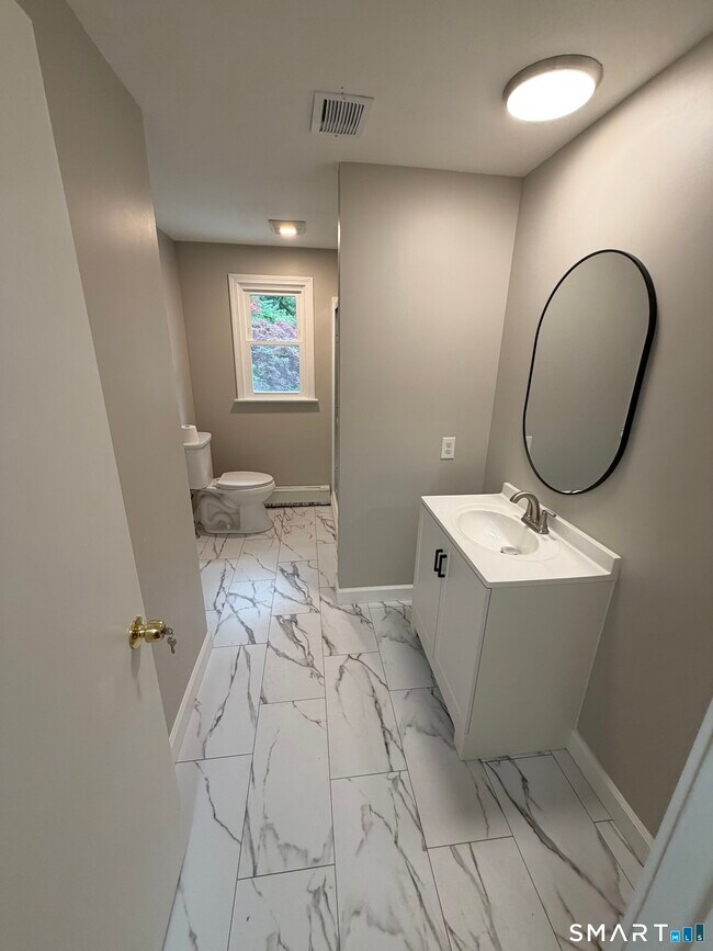 Building Photo - 60 Mohegan Trail