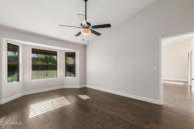 Building Photo - 15824 N 57th St