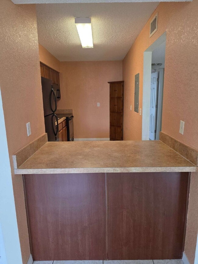 Building Photo - Condo For rent in Palms of Tarpon Springs