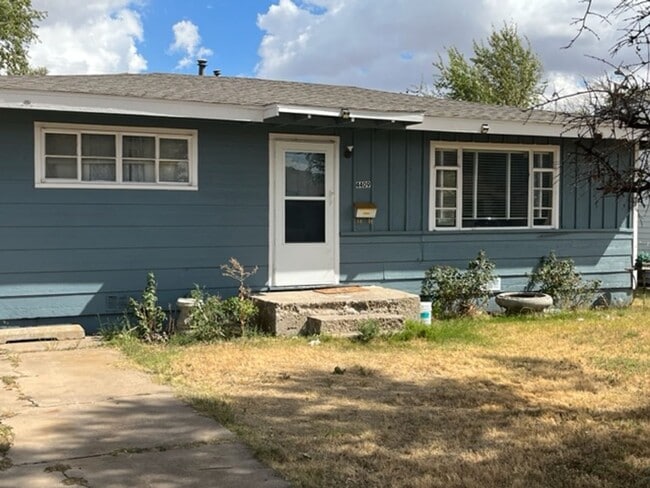Primary Photo - 4409 S Travis St