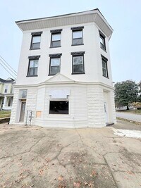 Building Photo - 3000 S 3rd St