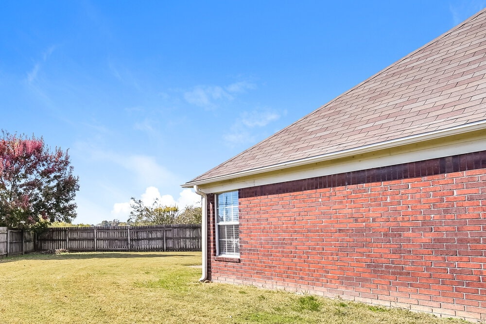 Building Photo - 5397 Kayla Dr