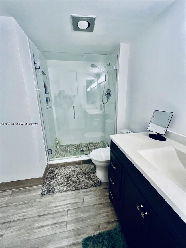 Building Photo - 20355 NE 34th Ct