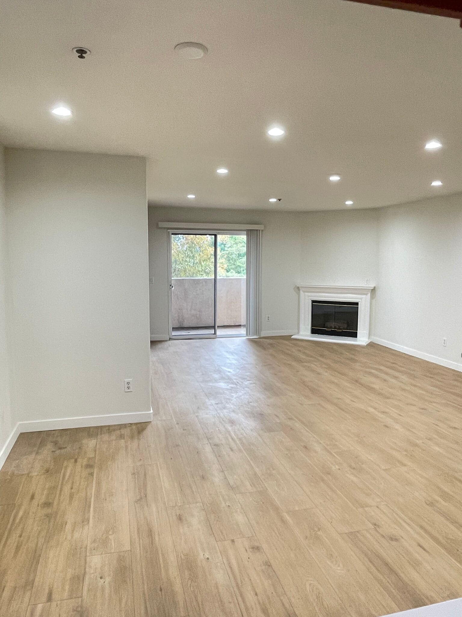 Building Photo - 15114 Sherman Way