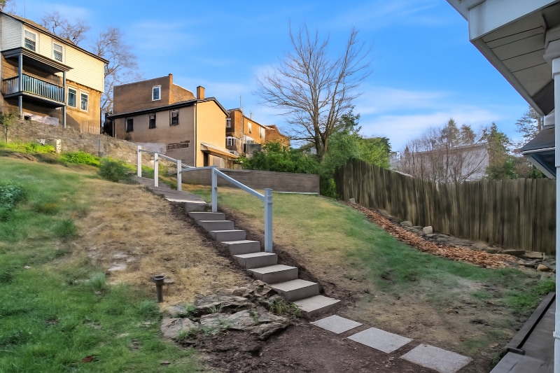 Building Photo - 1644 McFarland Rd