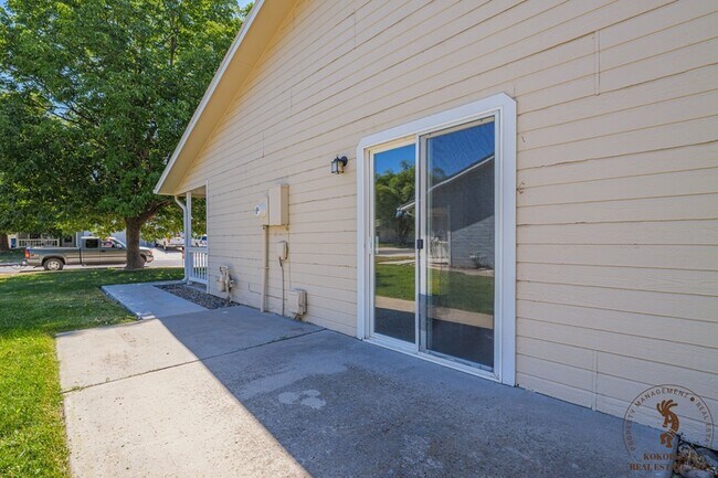 Building Photo - 519-518 29 3/8 Rd