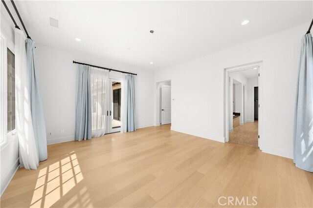 Building Photo - 106 Heavenly