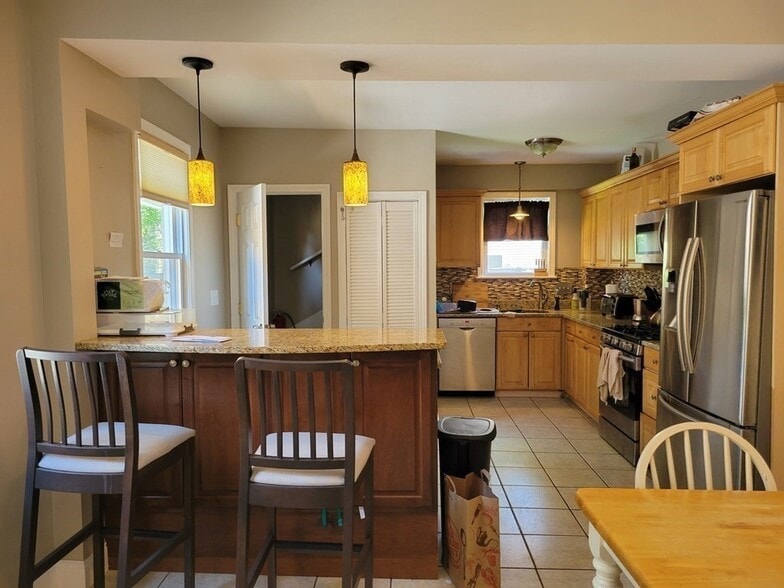 Building Photo - 15 Jay St