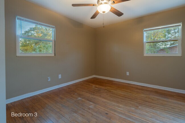 Building Photo - 3515 NW 8th Ave