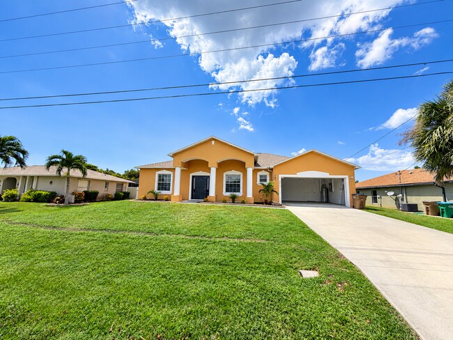 Building Photo - 4610 SW 16th Pl