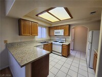 Building Photo - 509 Indian Bluff St