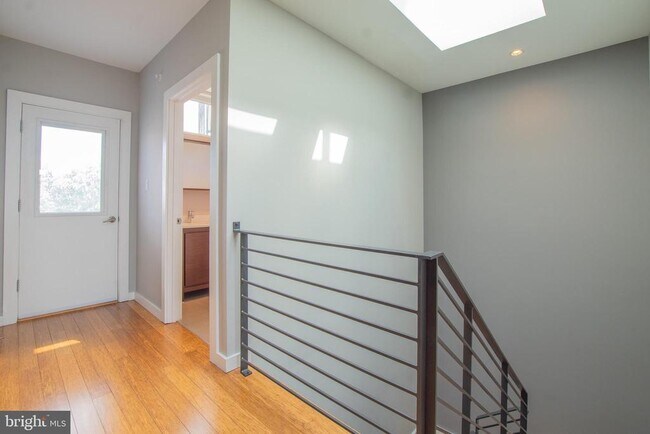 Building Photo - 1007 S 17th St
