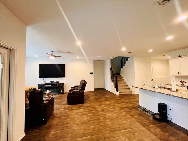 Building Photo - 2914 Roman Forest Blvd