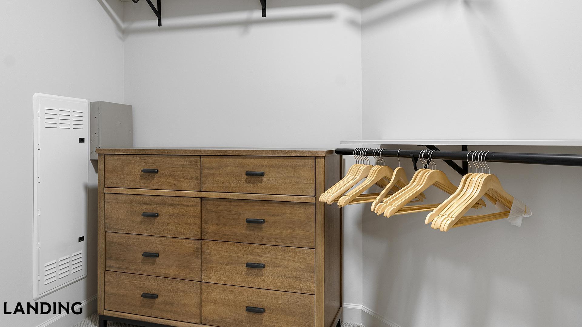 Building Photo - 2420 Peachtree Rd NW